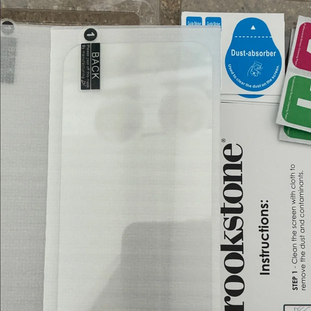 iPhone 16/15/15 pro/14 pro screen protectors